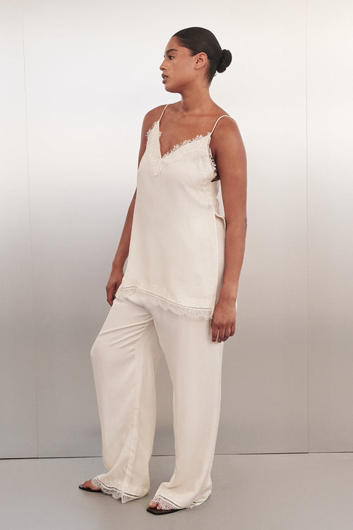 ANDREA SANDSTONE SLEEVELESS LACE CAMI TOP