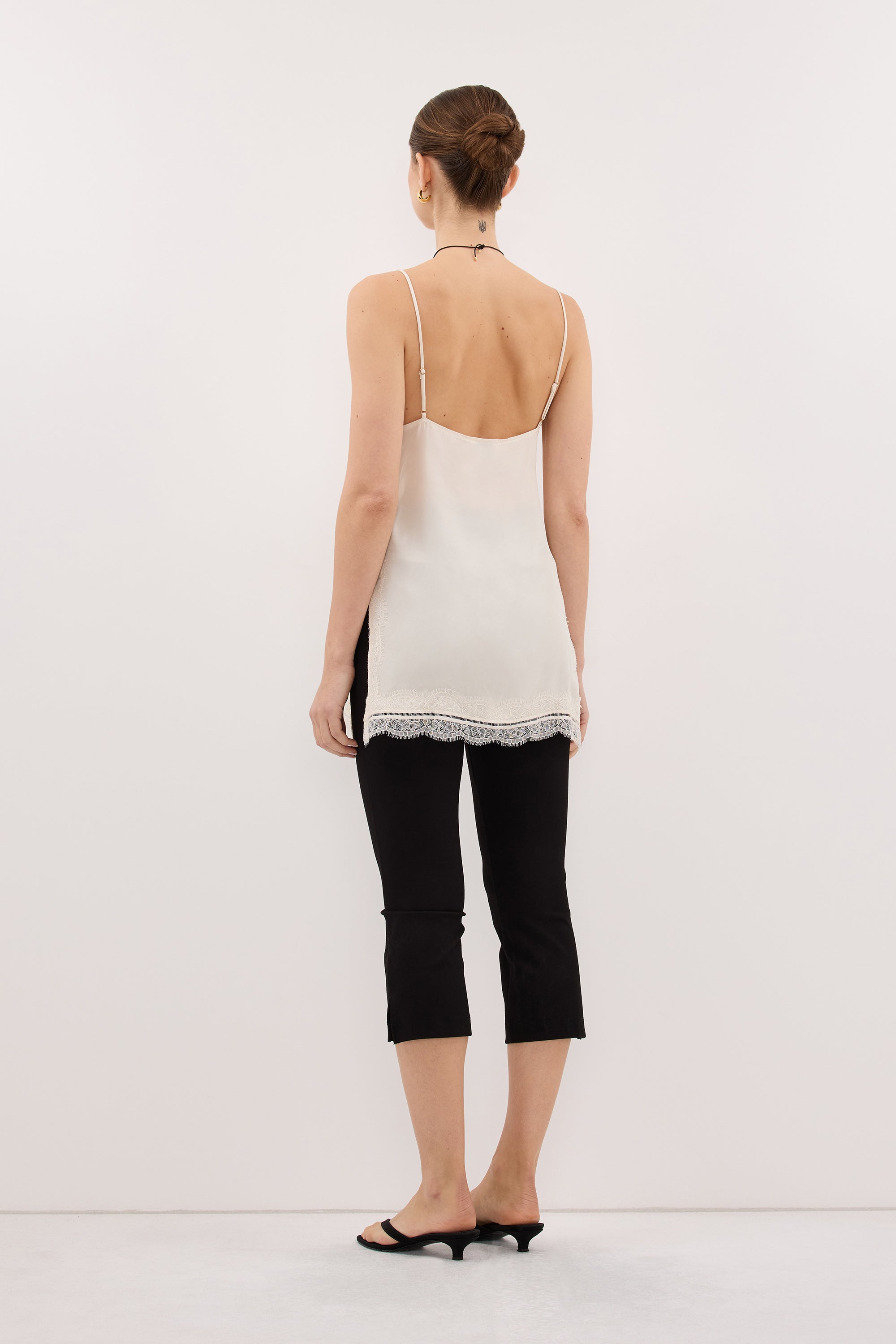 ANDREA SANDSTONE SLEEVELESS LACE CAMI TOP