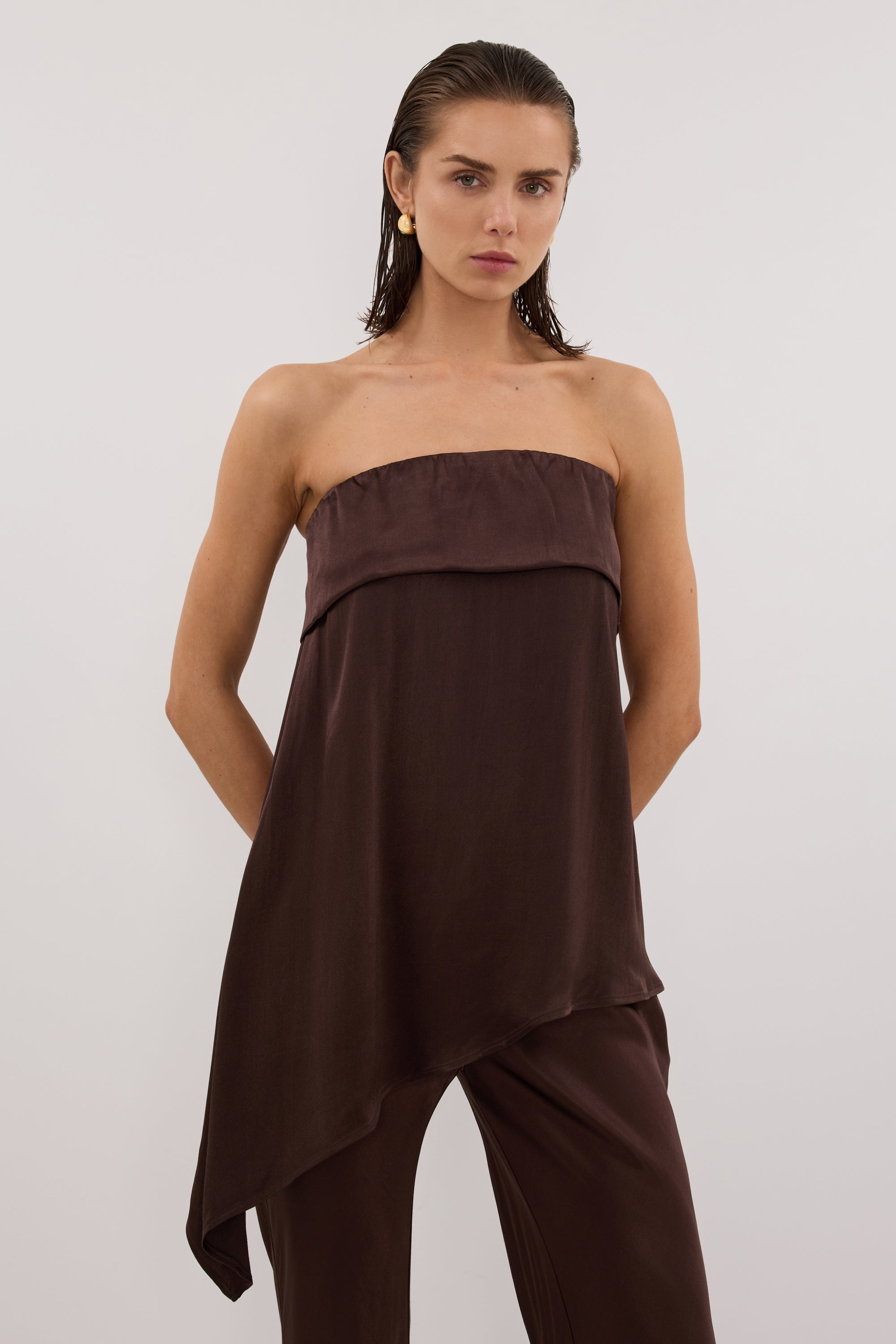 SANDER BITTER CHOC STRAPLESS SATIN TOP