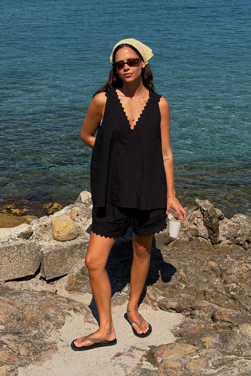 ANNABEL BLACK V NECK TOP