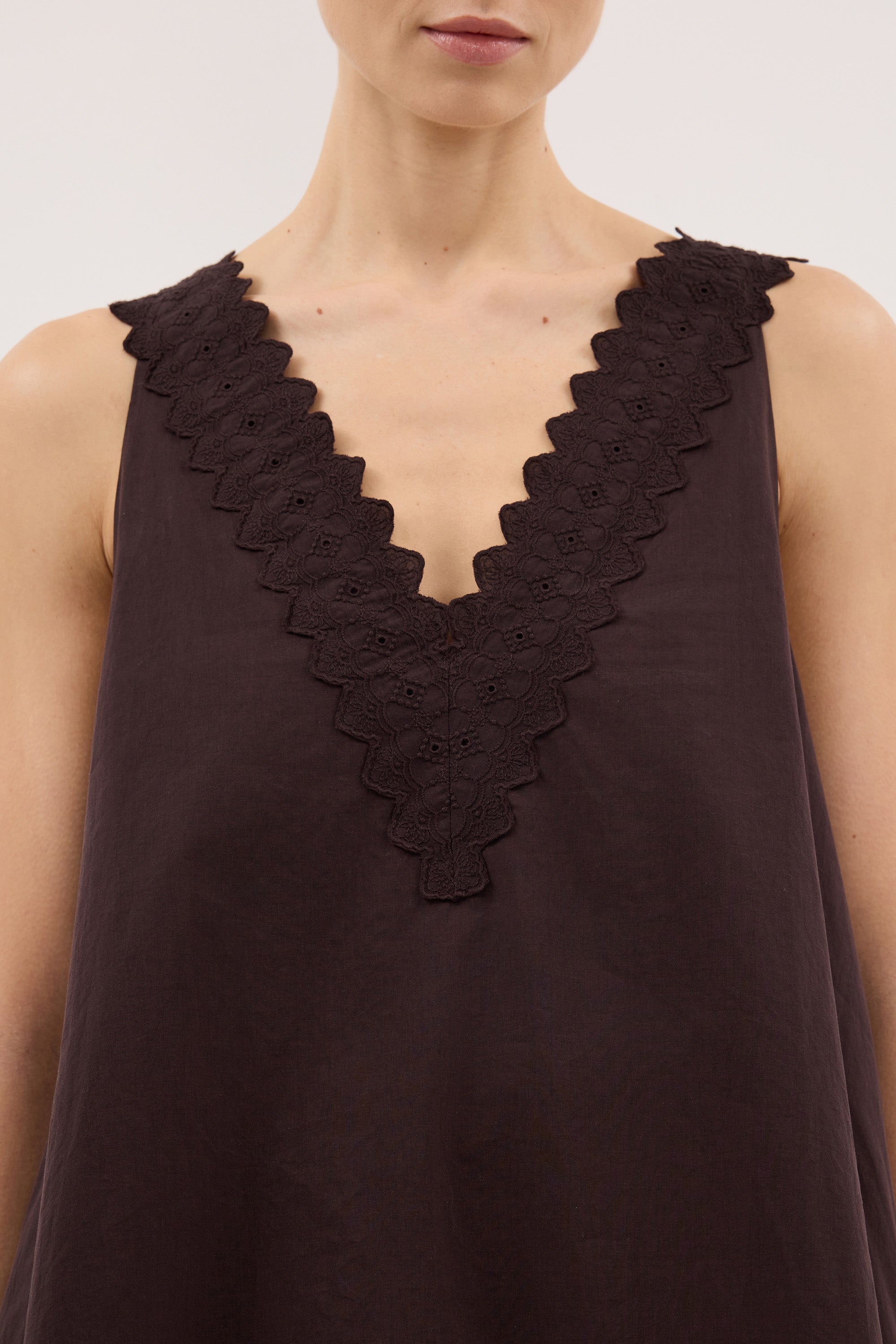 ANNABEL BURNT CHOC V NECK TOP