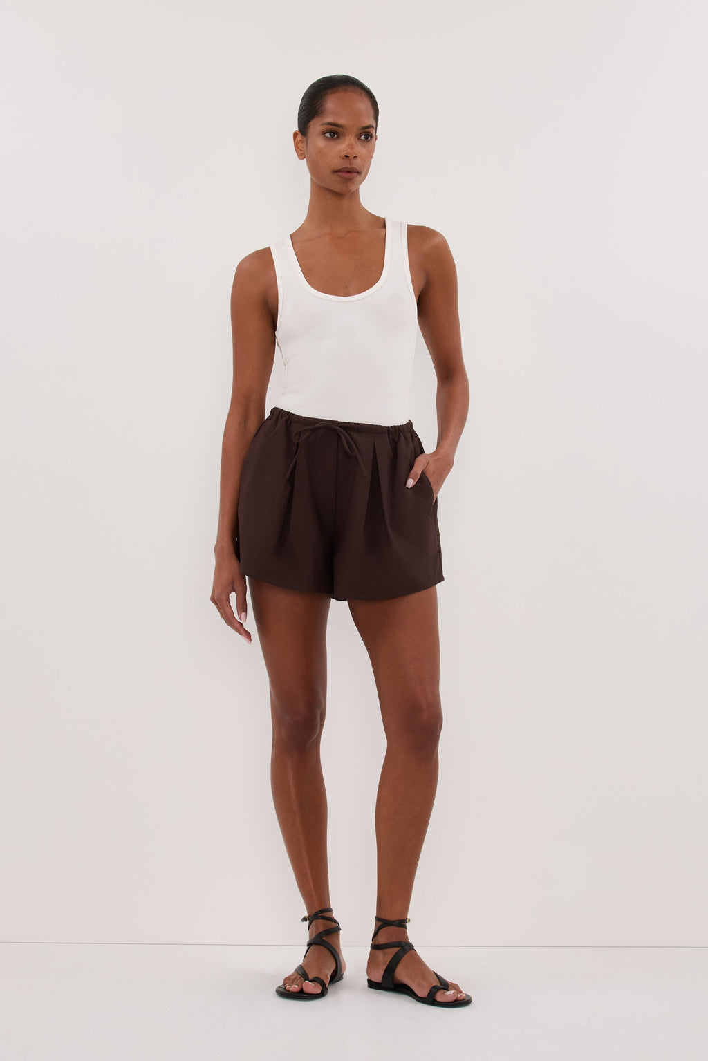 RHEA BURNT CHOC COTTON DRAWSTRING SHORT