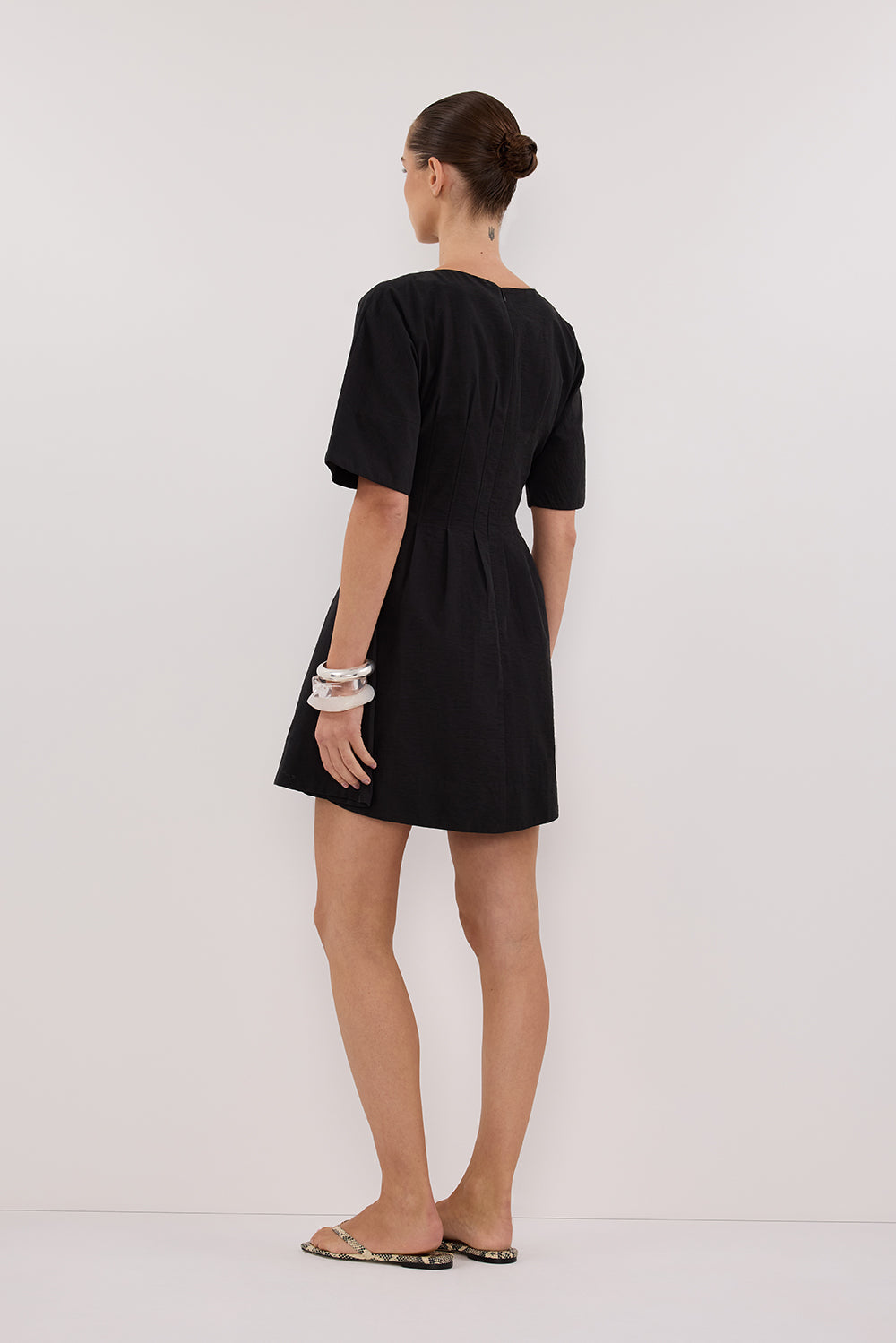 DAPHNE BLACK SLEEVED MINI DRESS