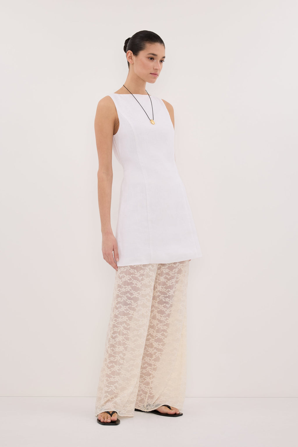 LACY WHITE SLEEVELESS LINEN MINI DRESS