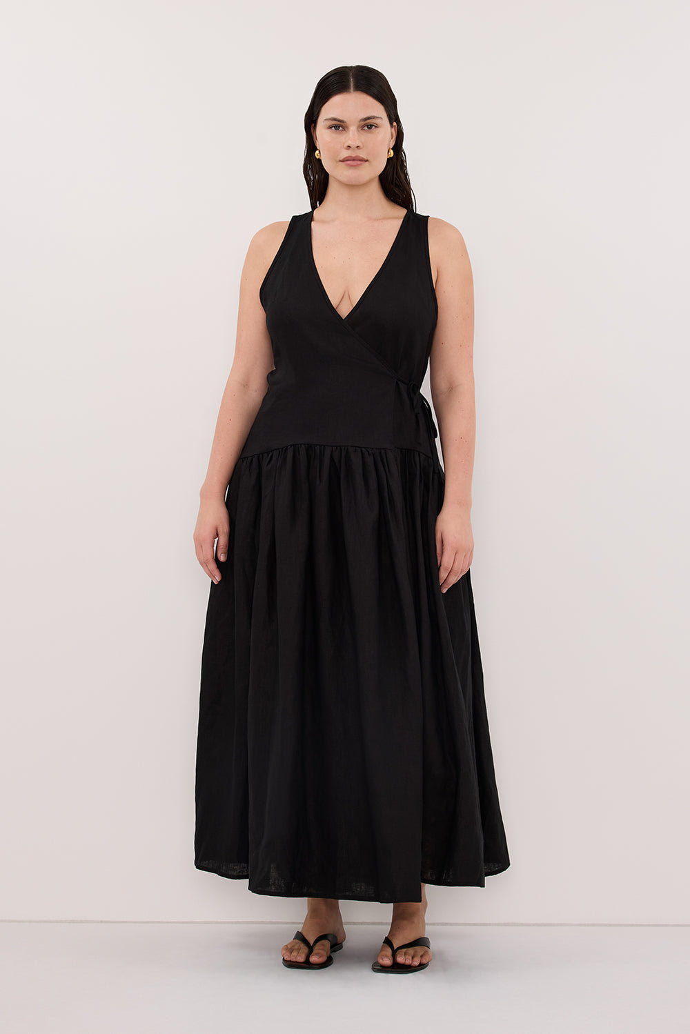 ILIO BLACK SLEEVELESS LINEN WRAP MIDI DRESS