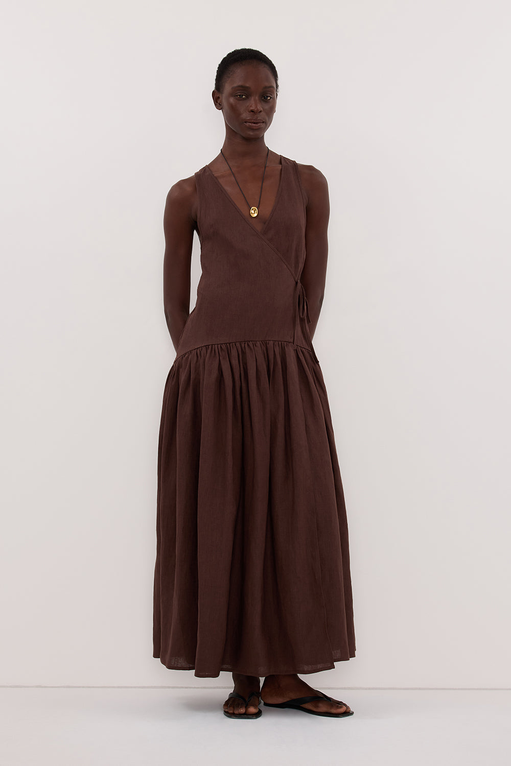 ILIO COCOA SLEEVELESS LINEN WRAP MIDI DRESS