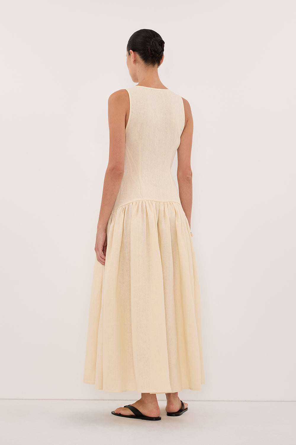 ILIO STRAW SLEEVELESS LINEN WRAP MIDI DRESS