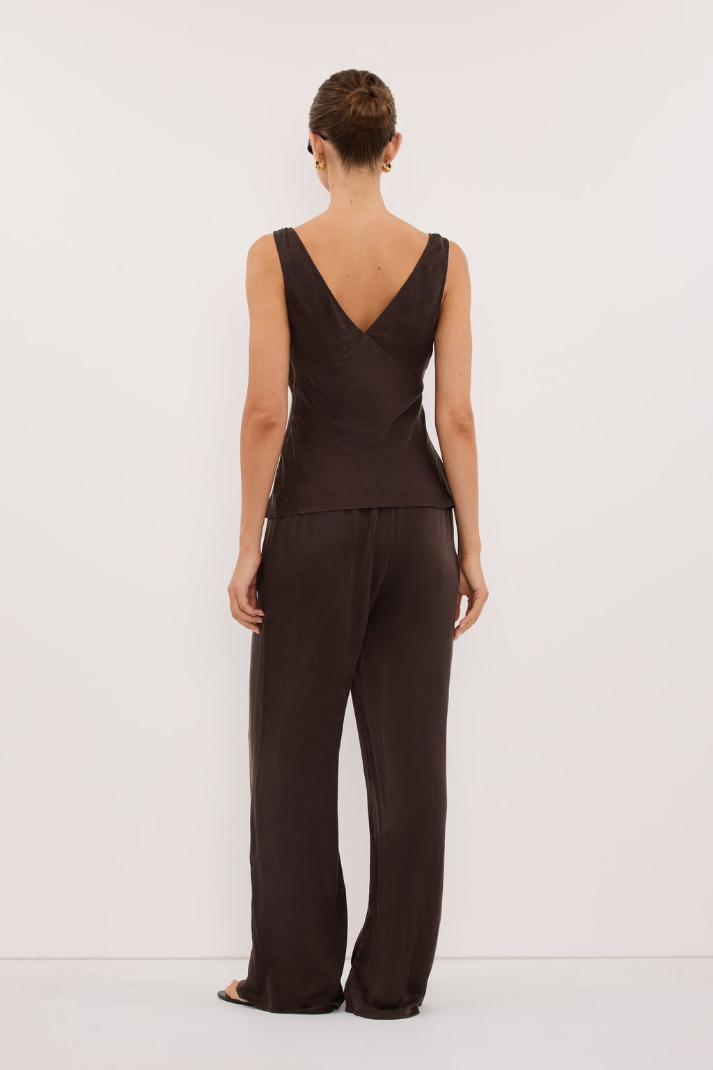 JORJA BITTER CHOC SLEEVELESS SILK TOP