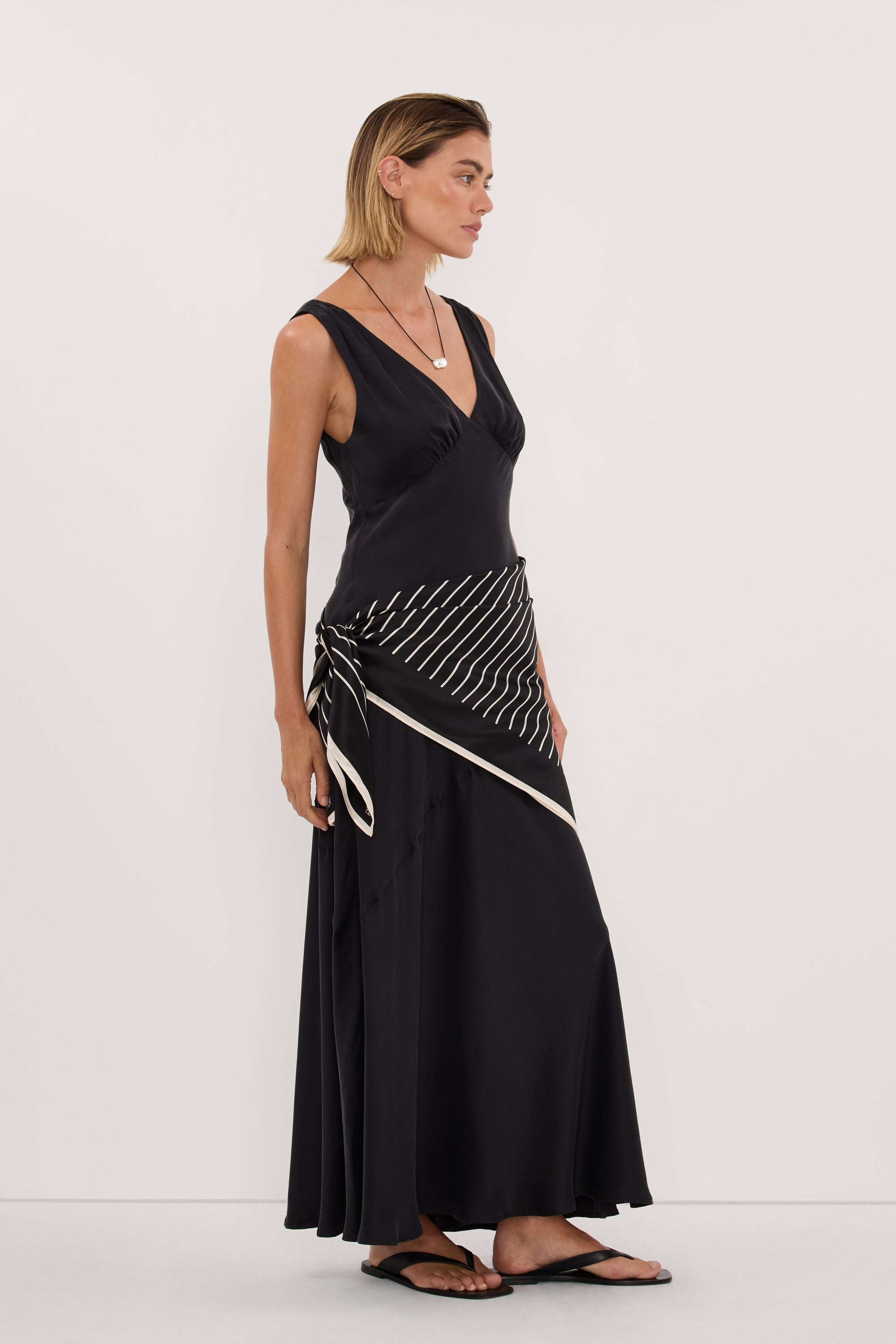 ADRIENNE BLACK SILK PRINT SCARF