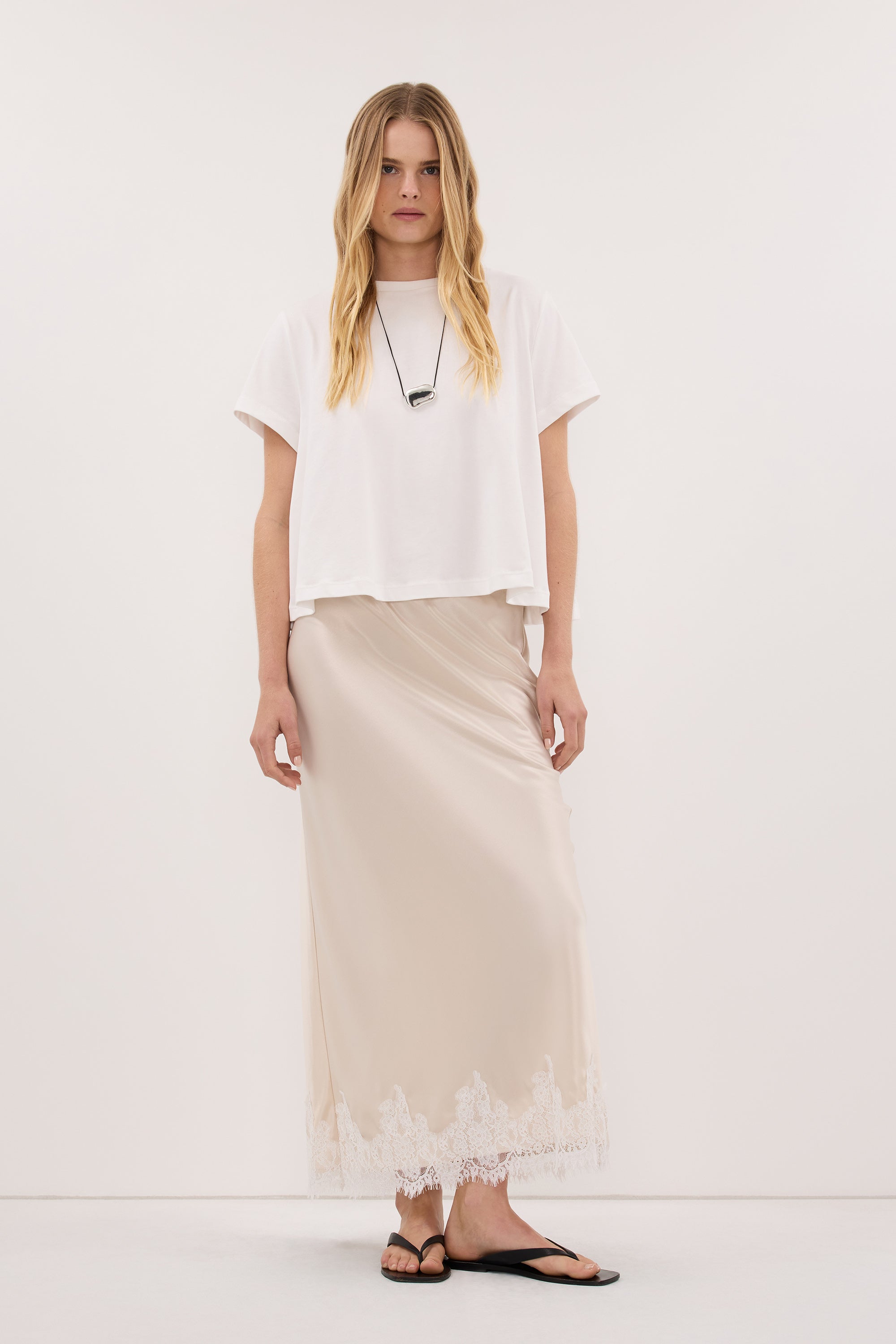 TATUM WHITE SHORT SLEEVE COTTON TEE