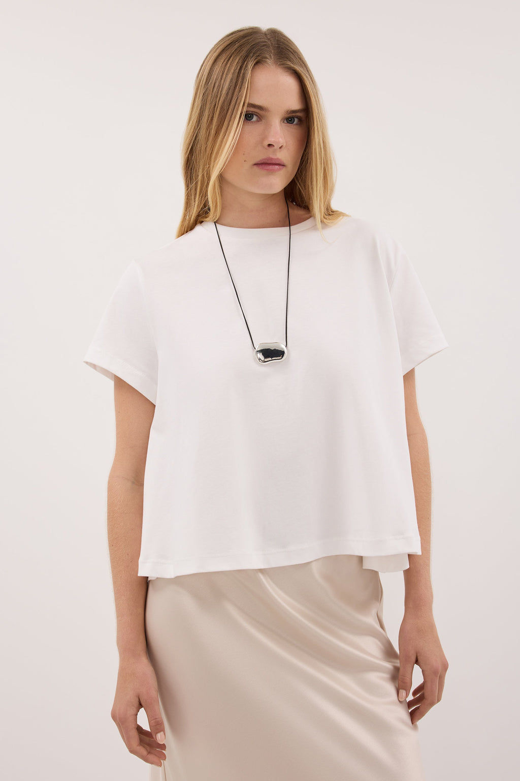 TATUM WHITE SHORT SLEEVE COTTON TEE