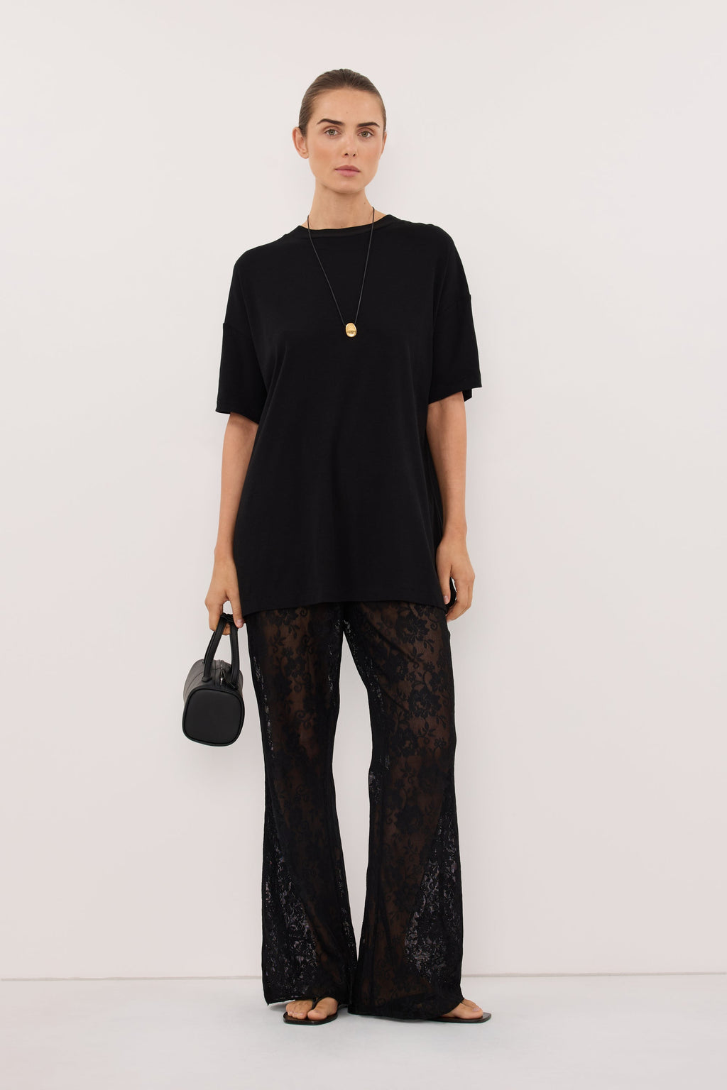 SLOANE BLACK COTTON LONGLINE TEE