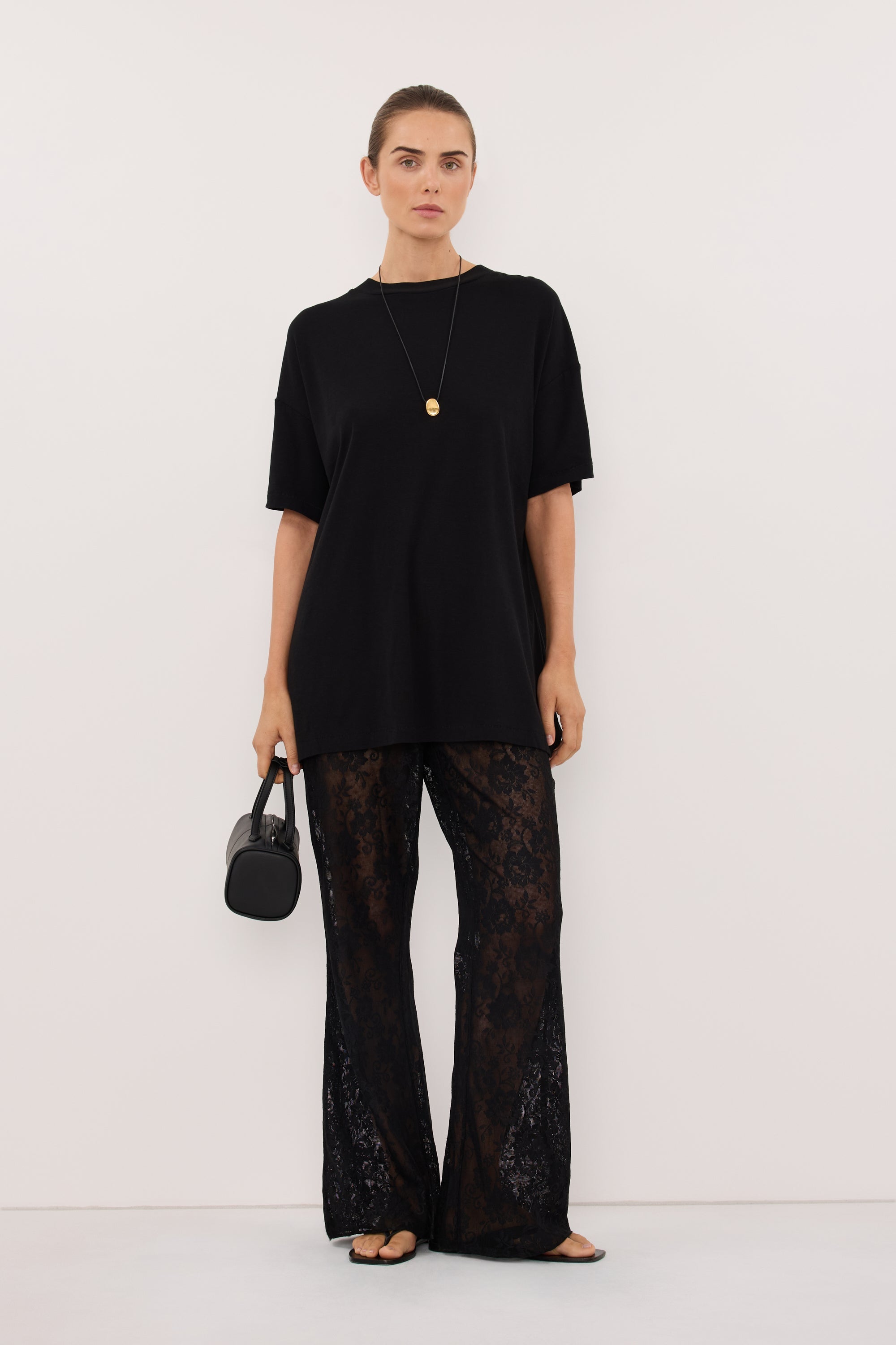 SLOANE BLACK COTTON LONGLINE TEE