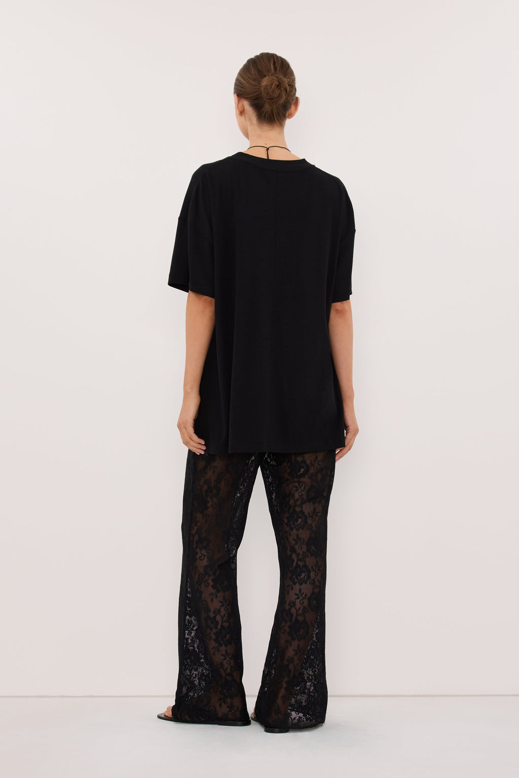 SLOANE BLACK COTTON LONGLINE TEE