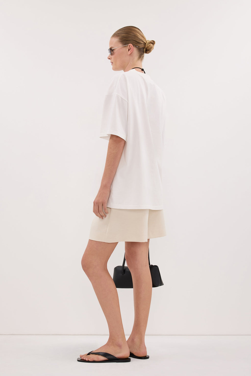TYRA WHITE BOYFRIEND TEE