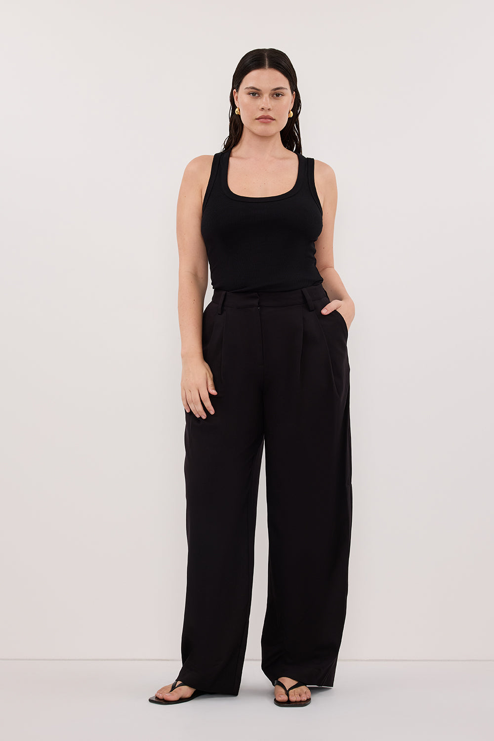 CLARA BLACK SCOOP NECK TANK TOP