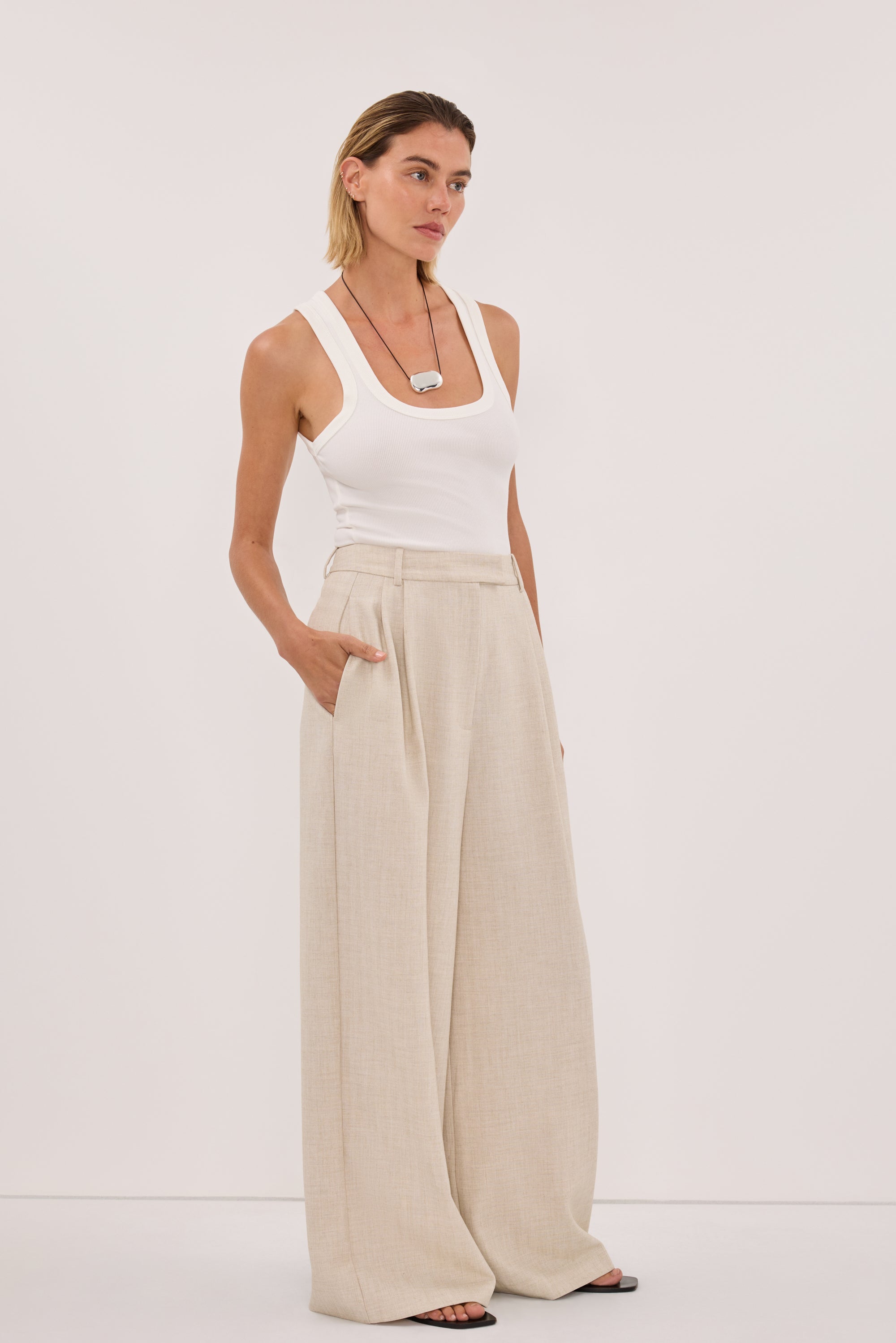 CLARA OFF WHITE SCOOP NECK TANK TOP