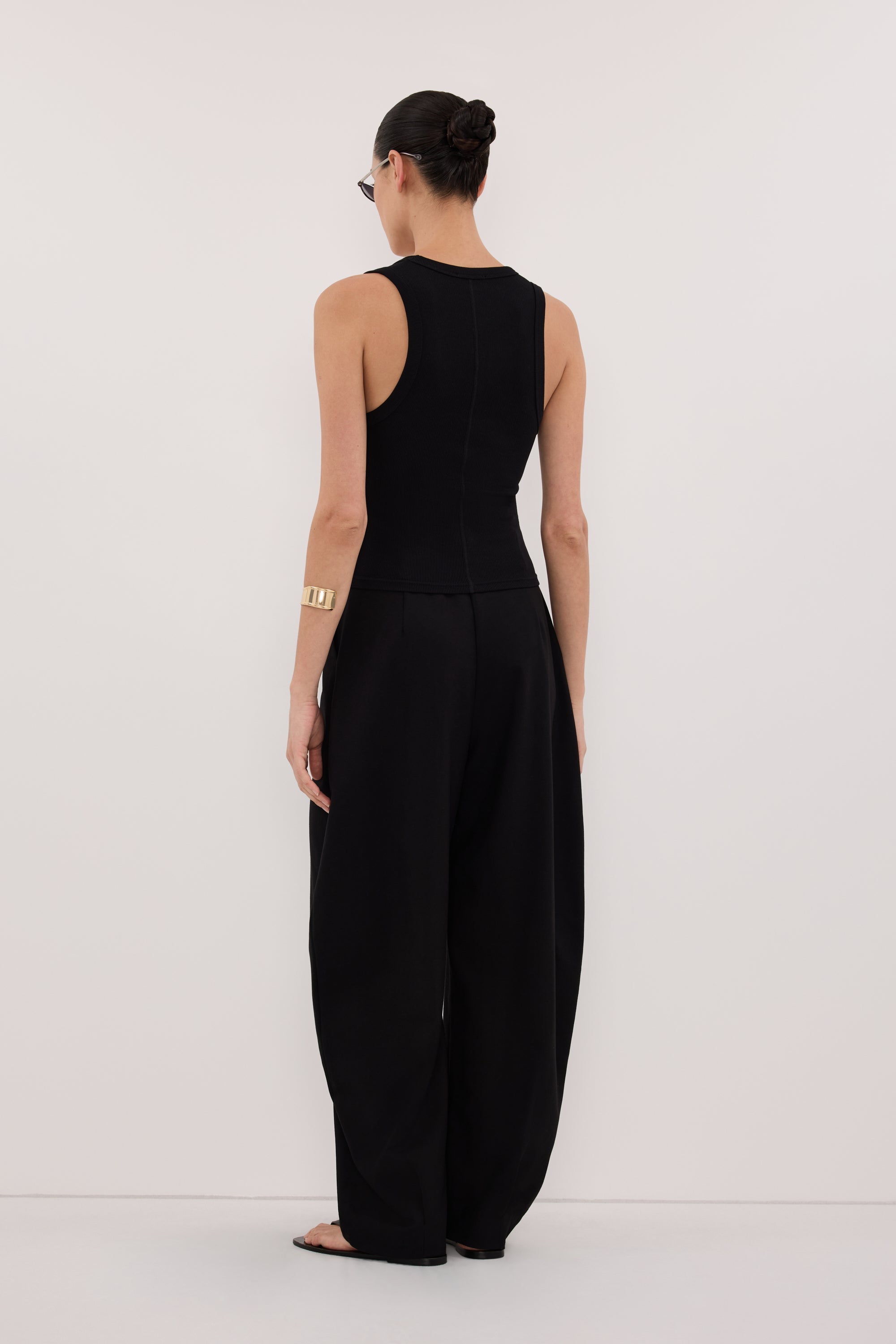 YASMIN BLACK SLEEVELESS KNIT TANK