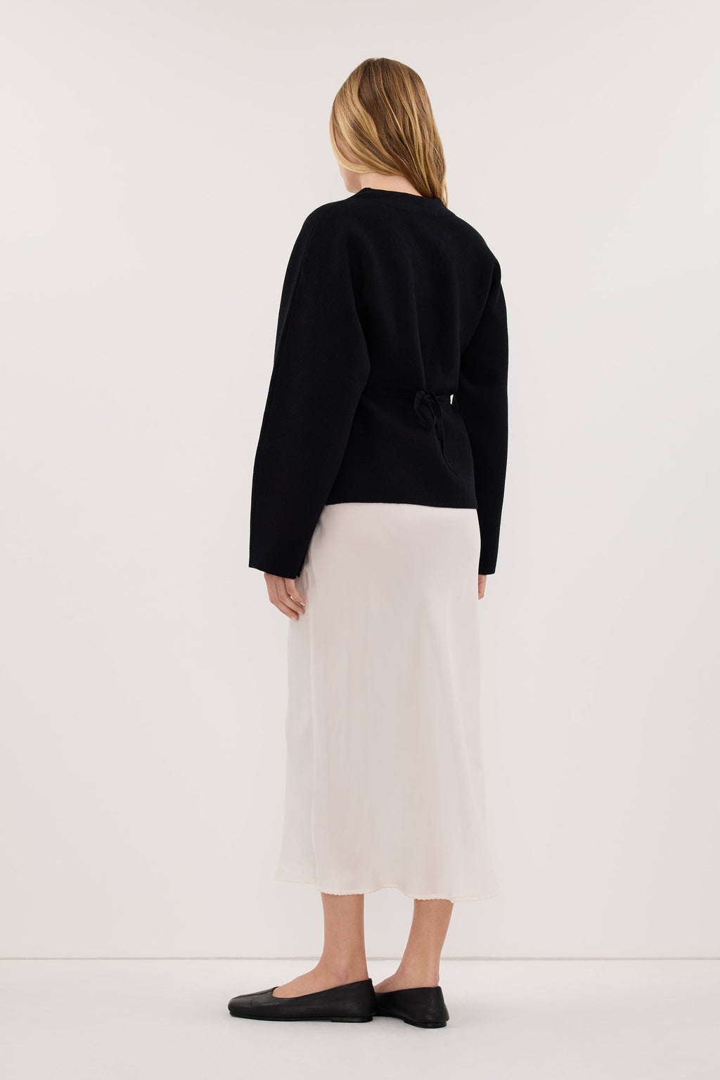 ETHEL BLACK V NECK CARDIGAN