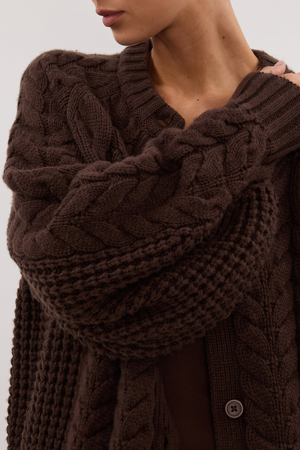 TOM CHOC CABLE KNIT CARDIGAN