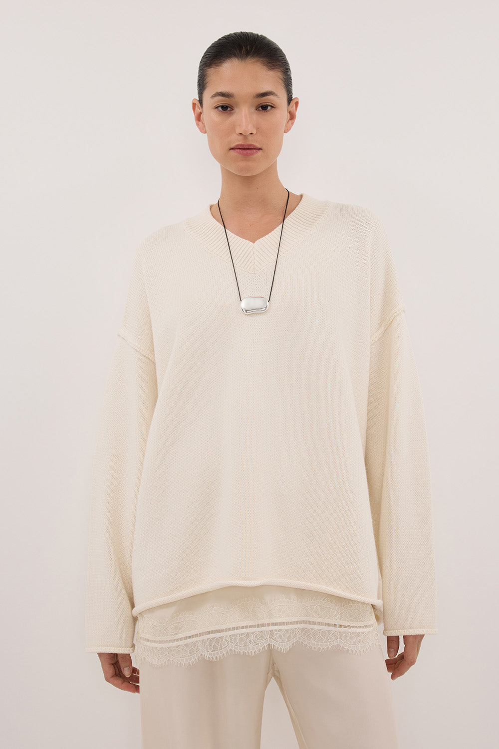 FLINT CREAM V NECK KNIT JUMPER