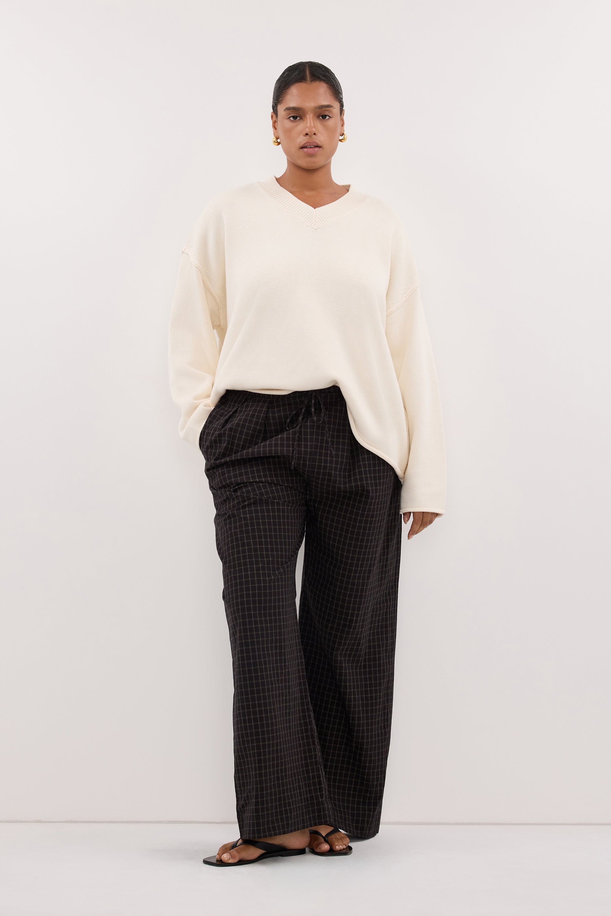 FLINT CREAM V NECK KNIT JUMPER