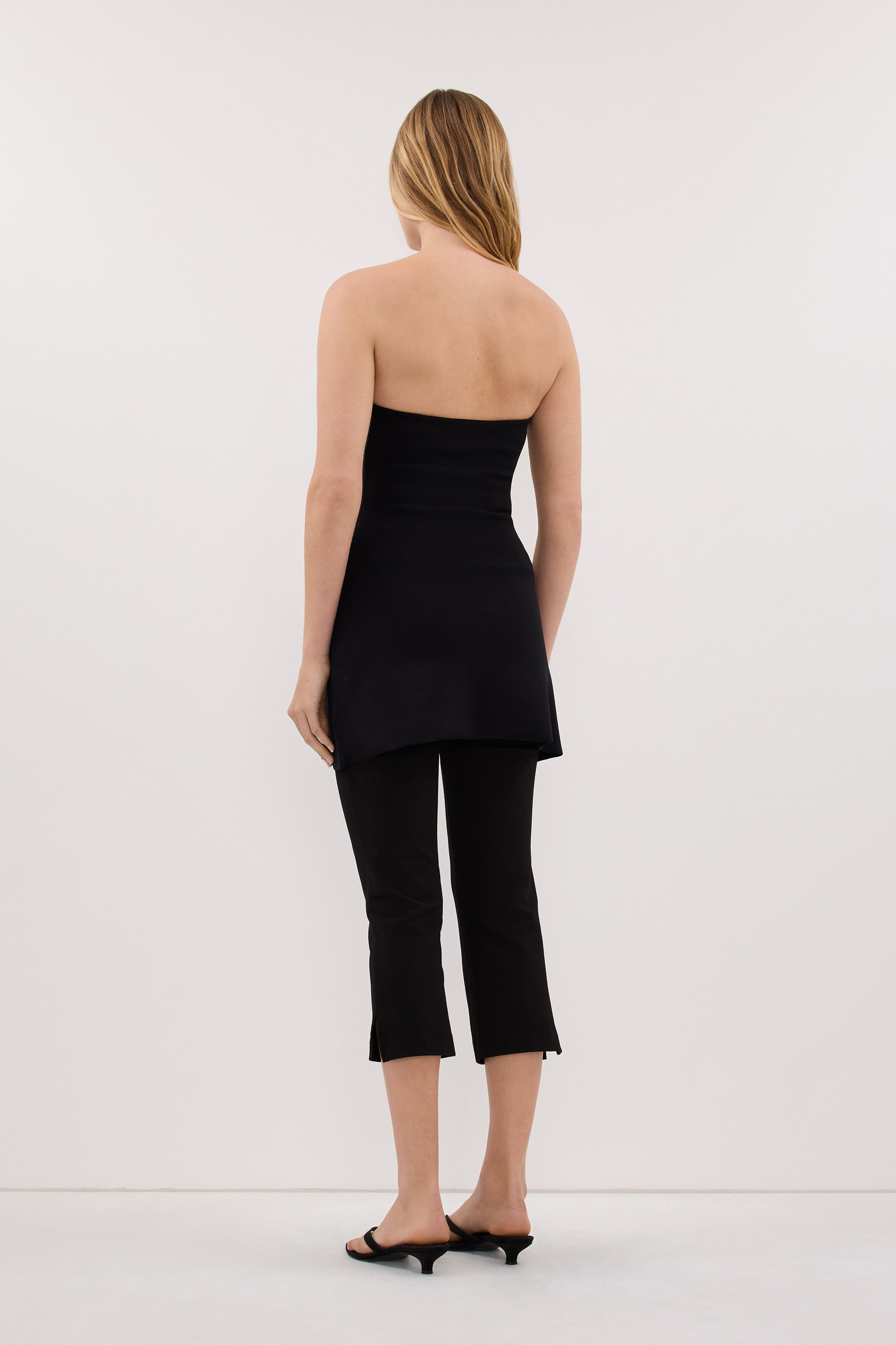 COCO BLACK LONGLINE BANDEAU KNIT TOP