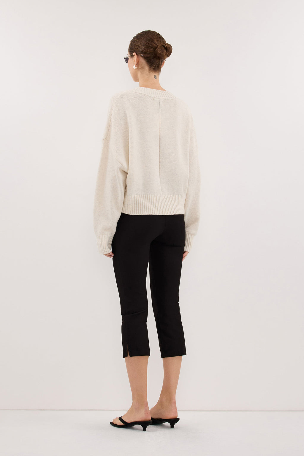 ZELLA IVORY V NECK KNIT JUMPER